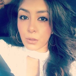 Meet your Posher, Karla